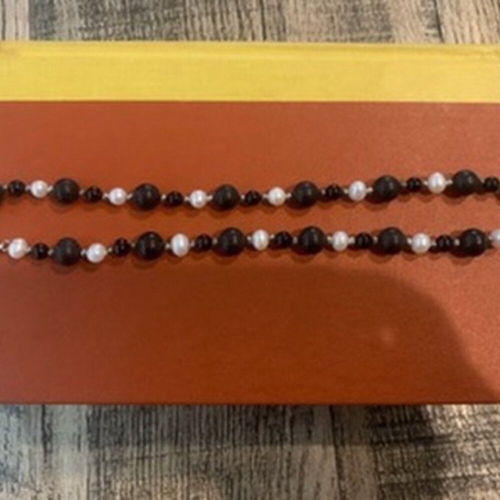pearl and onyx necklace